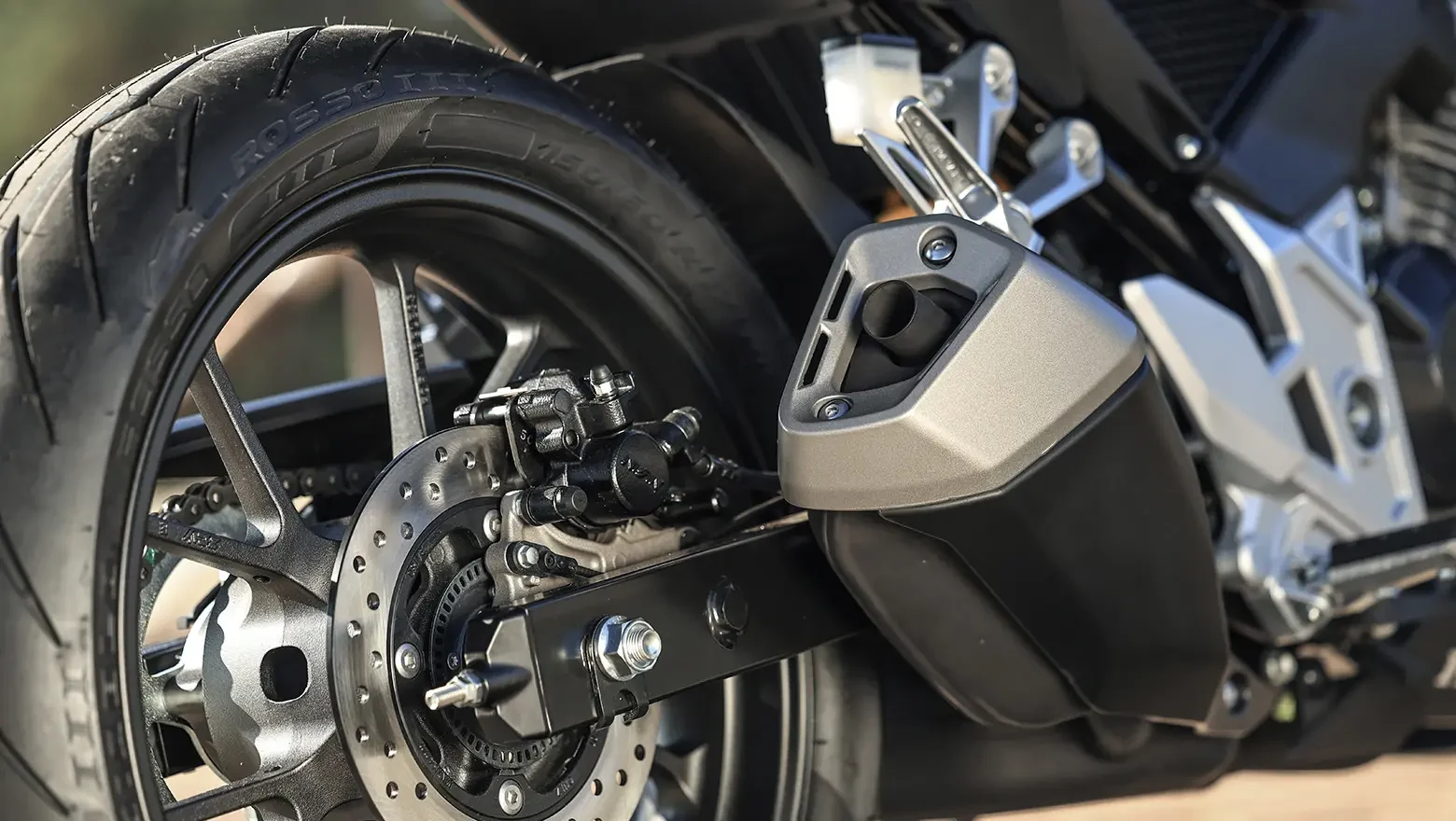 CB 300F Twister S - foto 8
