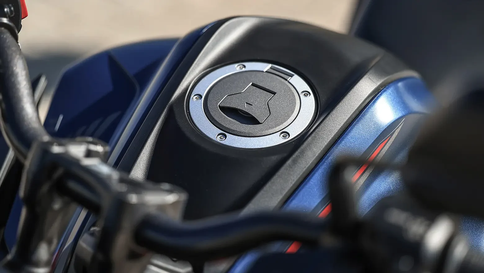 CB 300F Twister S - foto 11