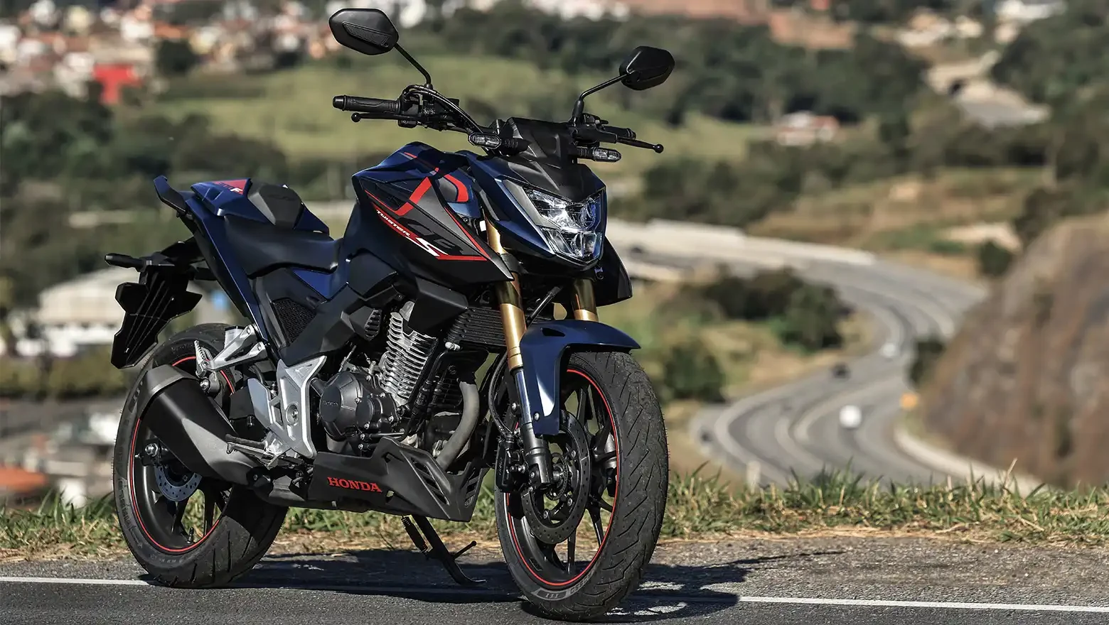 CB 300F Twister S - foto 3
